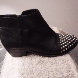 Steve Madden Praque Black Leather Studded Cap-Toe Ankle Booties